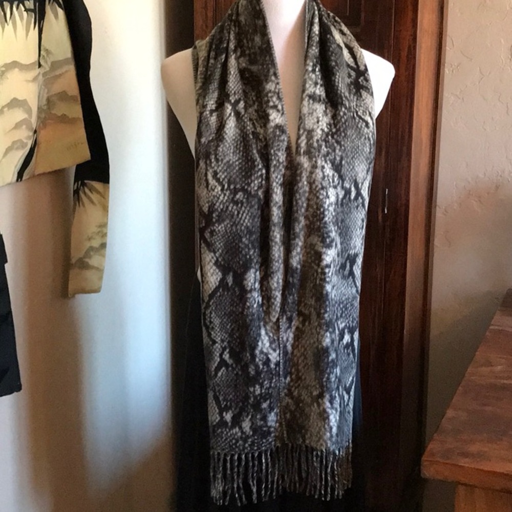 V. Fraas Snake Print Scarf